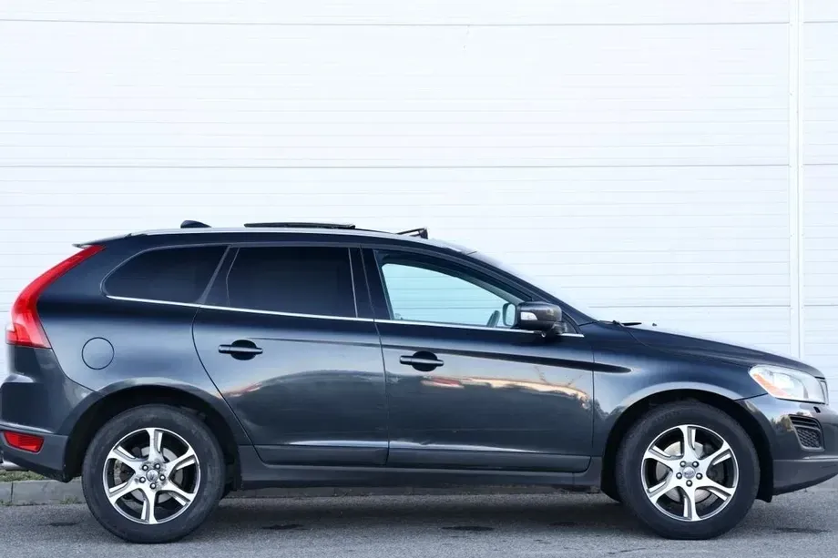 Volvo XC 60 I D5 AWD A6 Basic — imagine 3