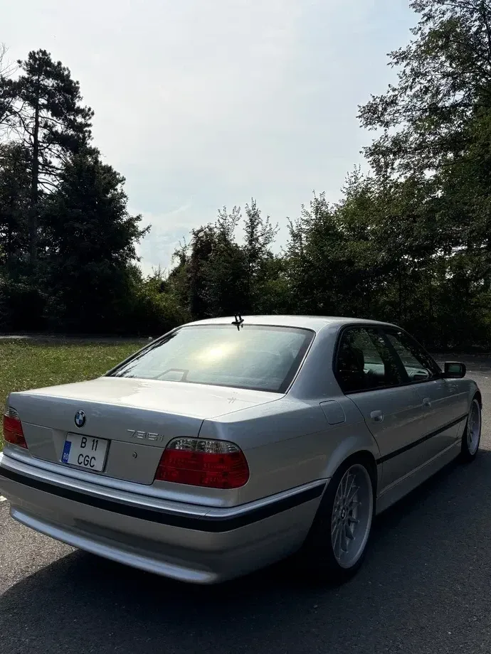 BMW Seria 7 — imagine 4