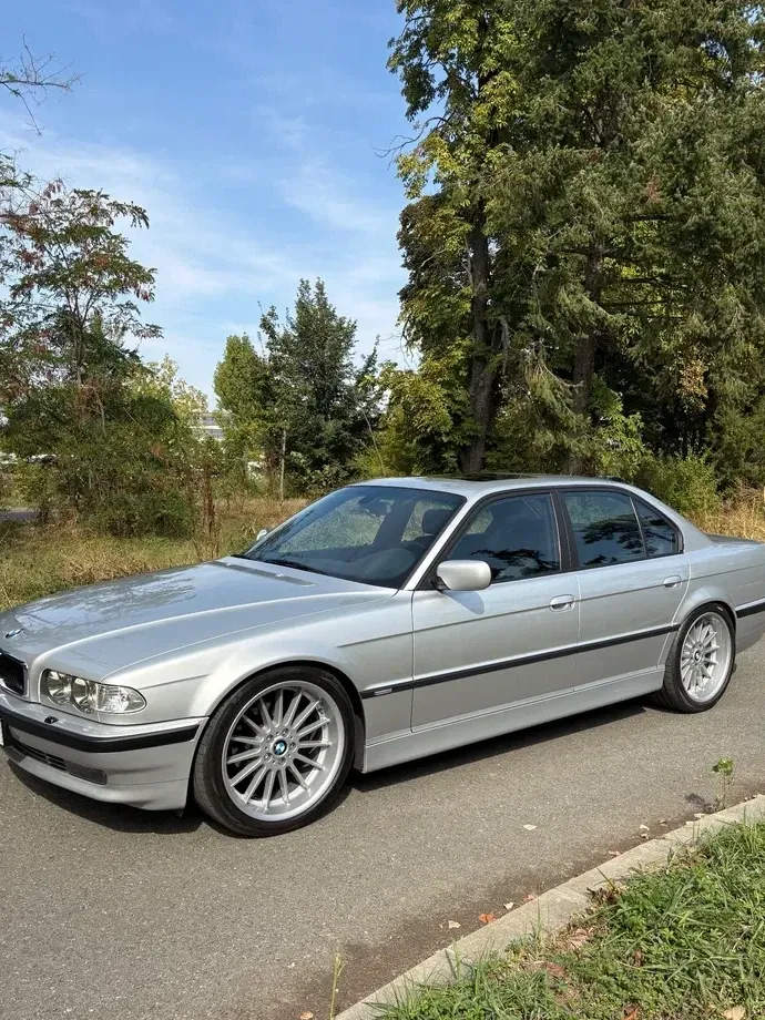 BMW Seria 7 — imagine 2