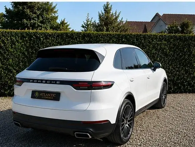 Porsche Cayenne Standard