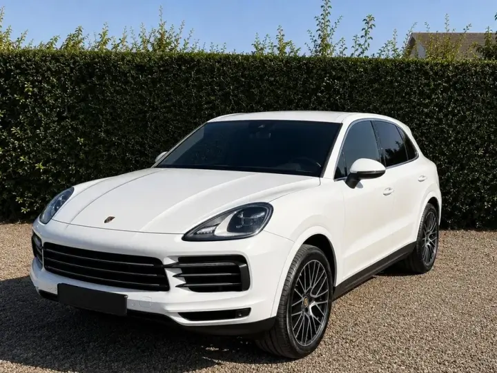 Porsche Cayenne Standard