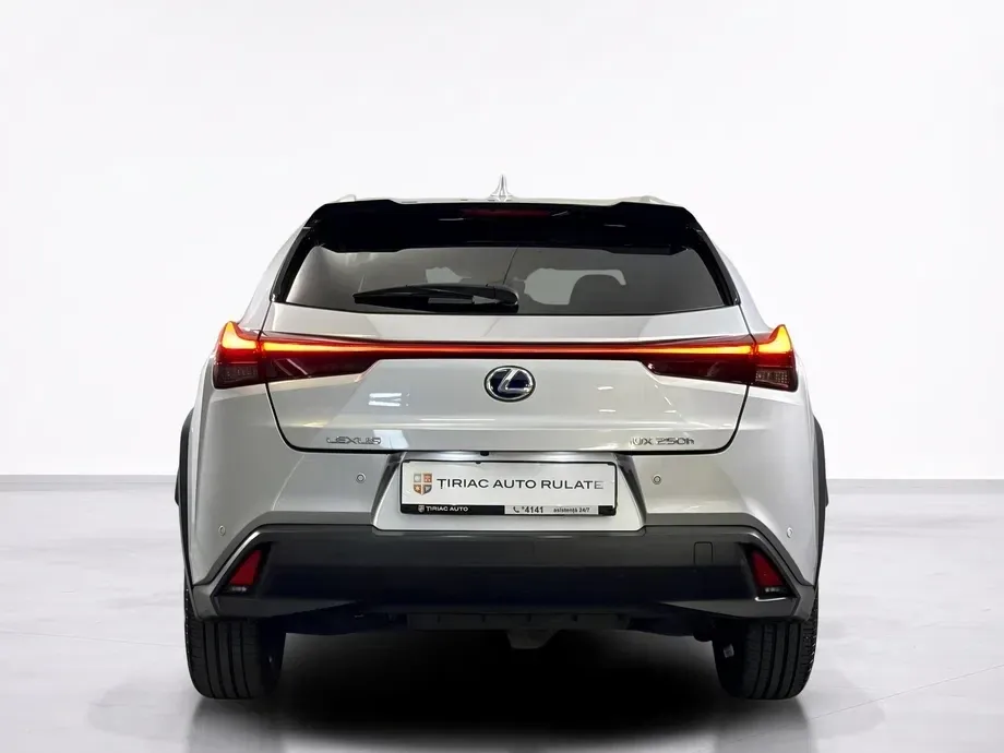 Lexus UX 250h — imagine 4