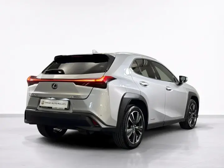 Lexus UX 250h