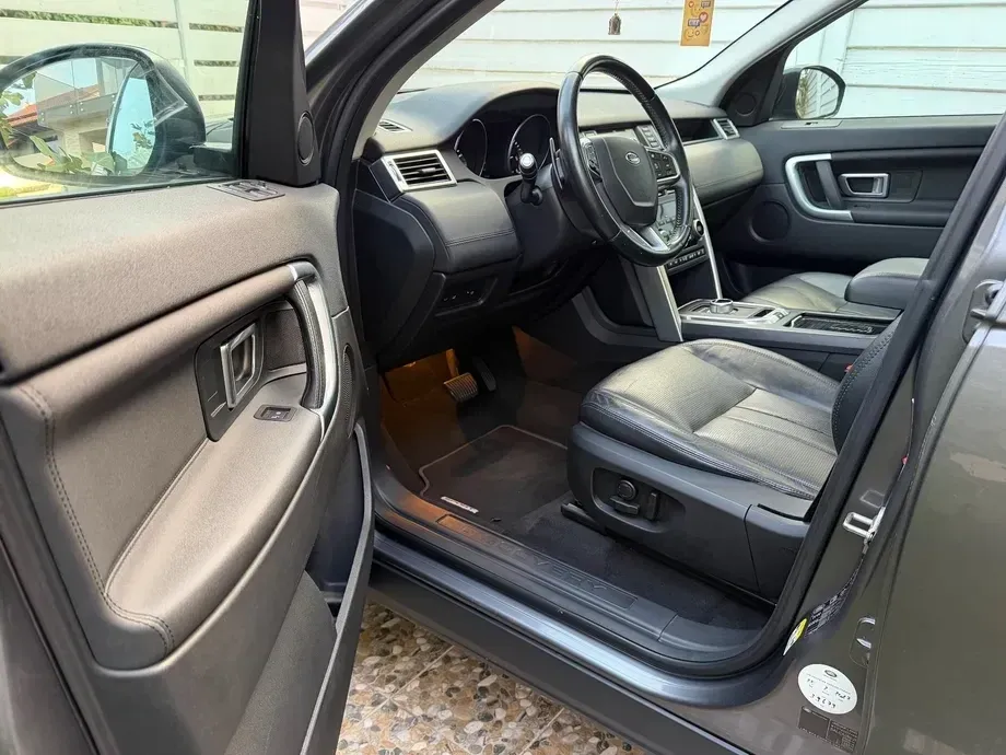 Land Rover Discovery Sport — imagine 4