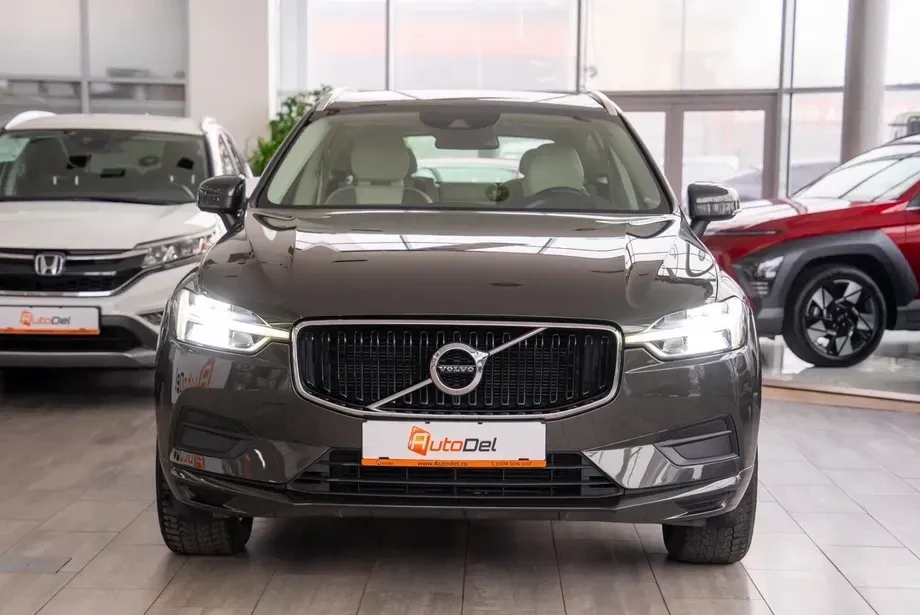 Volvo XC 60 D4 AWD Geartronic Momentum — imagine 5