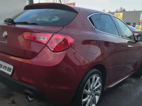Alfa Romeo Giulietta 2.0 JTDM 20V TCT Lusso
