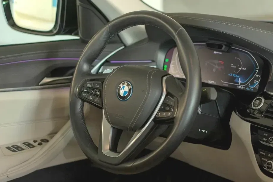 BMW Seria 5 G30/G31 530e Aut. Luxury Line — imagine 5