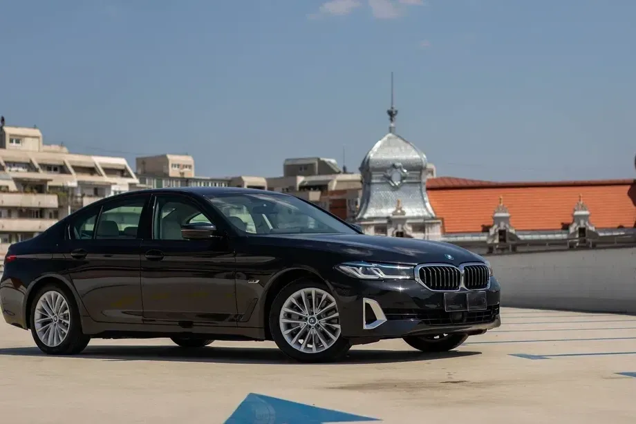 BMW Seria 5 G30/G31 530e Aut. Luxury Line — imagine 4