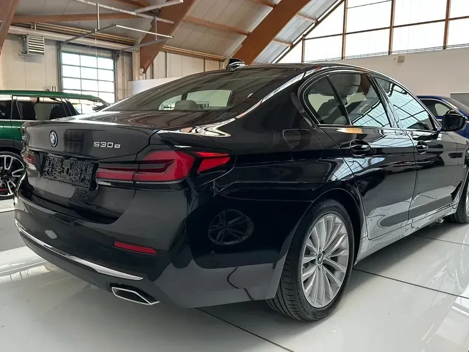 BMW Seria 5 G30/G31 530e Aut. Luxury Line — imagine 2