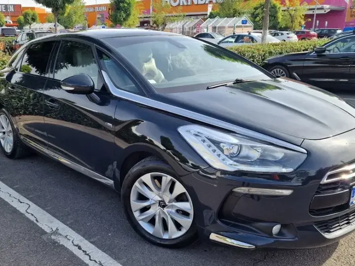 Citroën DS5 Hybrid4 EGS6 SportChic