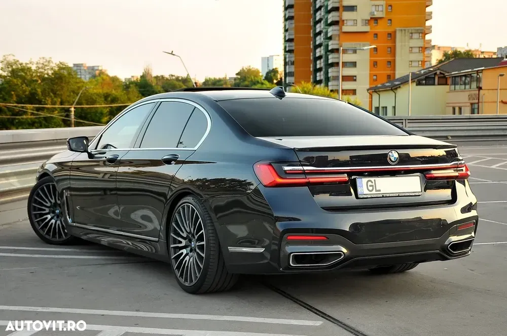 BMW Seria 7 G11/G12 [2015 - 2022] 750i xDrive — imagine 3
