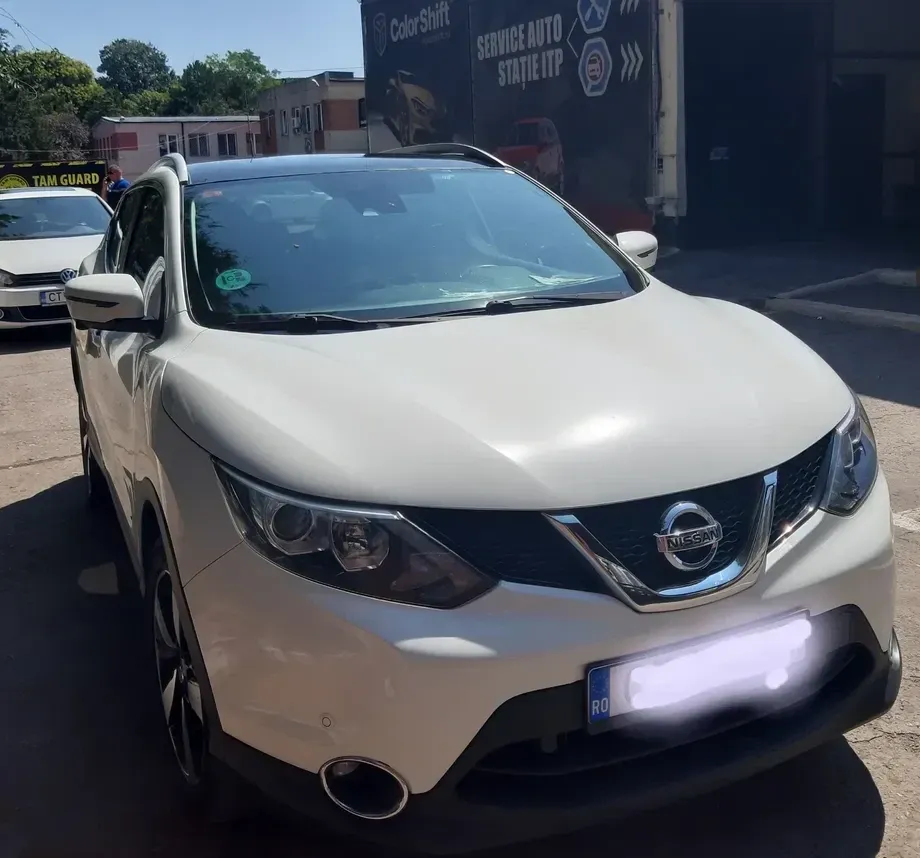 Nissan Qashqai II 1.6 DCI Start/Stop X-TRONIC Tekna — imagine 4