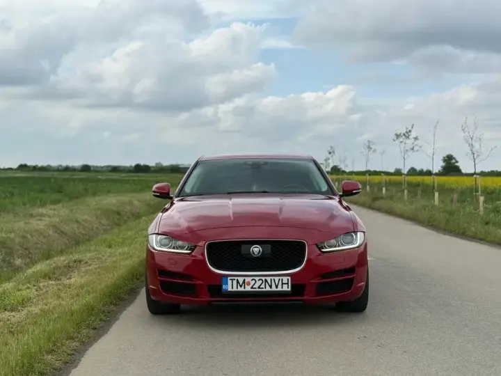Jaguar XE 25d AWD Aut. Portfolio