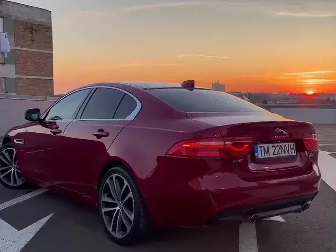 Jaguar XE 25d AWD Aut. Portfolio