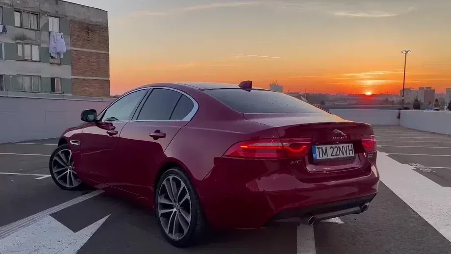 Jaguar XE 25d AWD Aut. Portfolio — imagine 2