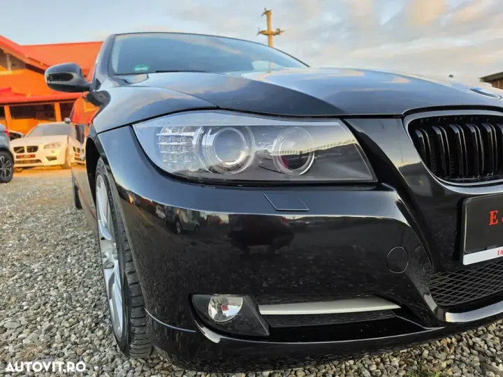 BMW Seria 3 E90/E91/E92/E93 [2005 - 2013] 318d DPF Aut. Edition Exclusive