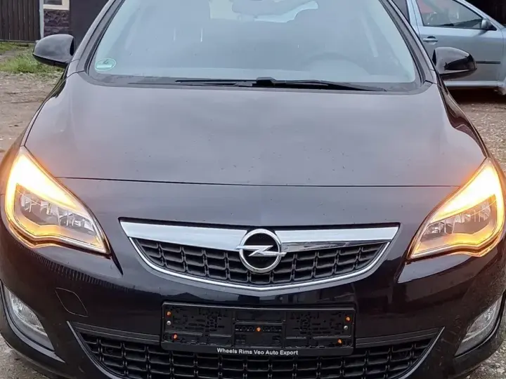 Opel Astra J 2.0 CDTI