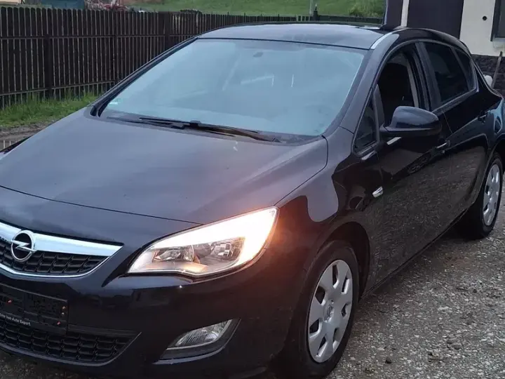 Opel Astra J 2.0 CDTI