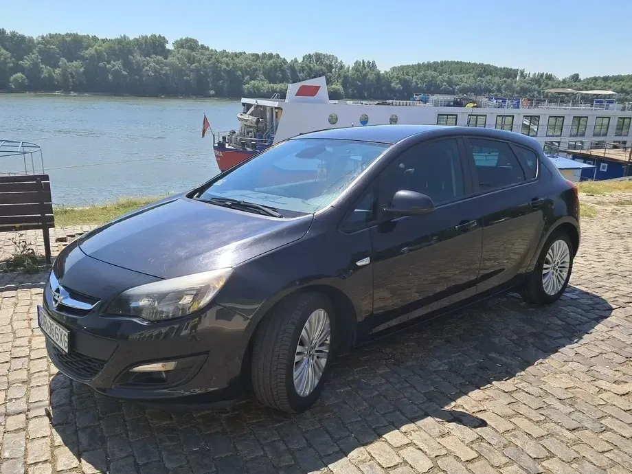 Opel Astra J 1.4 Turbo ECOTEC Active — imagine 2