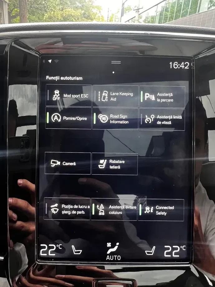 Volvo XC 40 D3 Geartronic Momentum — imagine 4