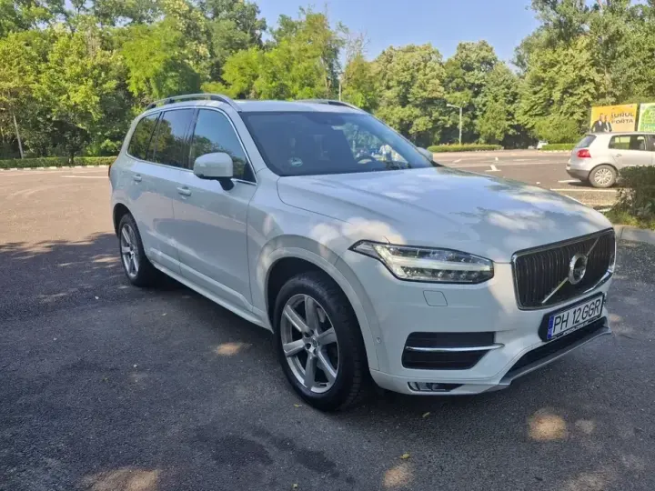Volvo XC 90 II D5 AWD Momentum