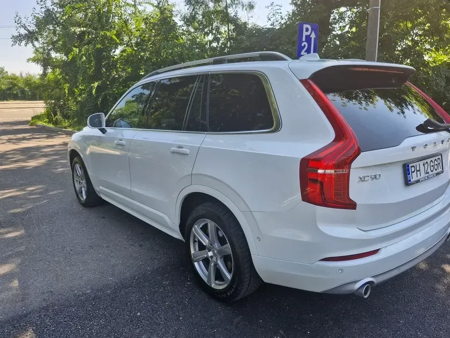 Volvo XC 90 II D5 AWD Momentum — imagine 3