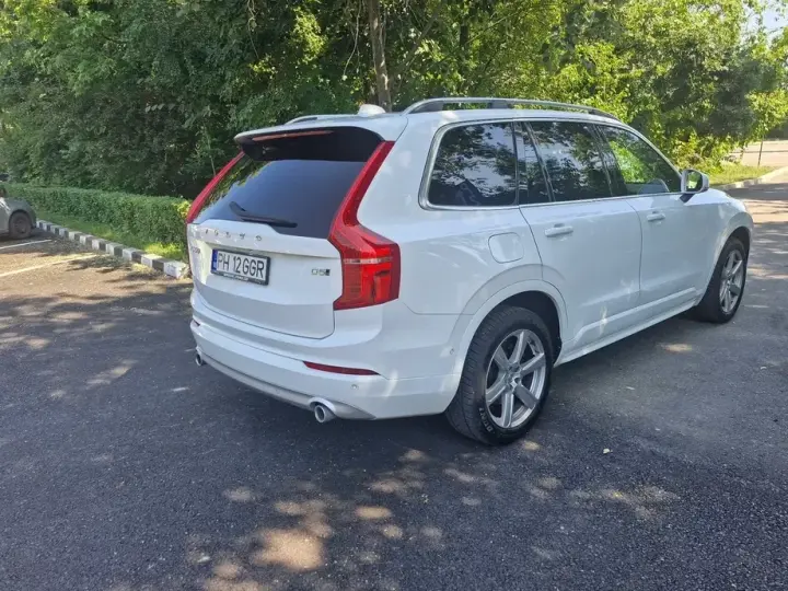 Volvo XC 90 II D5 AWD Momentum