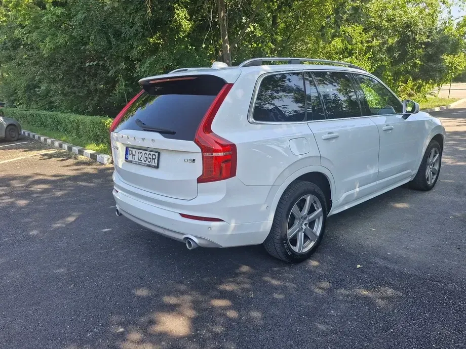 Volvo XC 90 II D5 AWD Momentum — imagine 4
