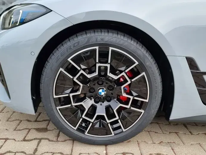 BMW Seria 4 420d xDrive AT MHEV