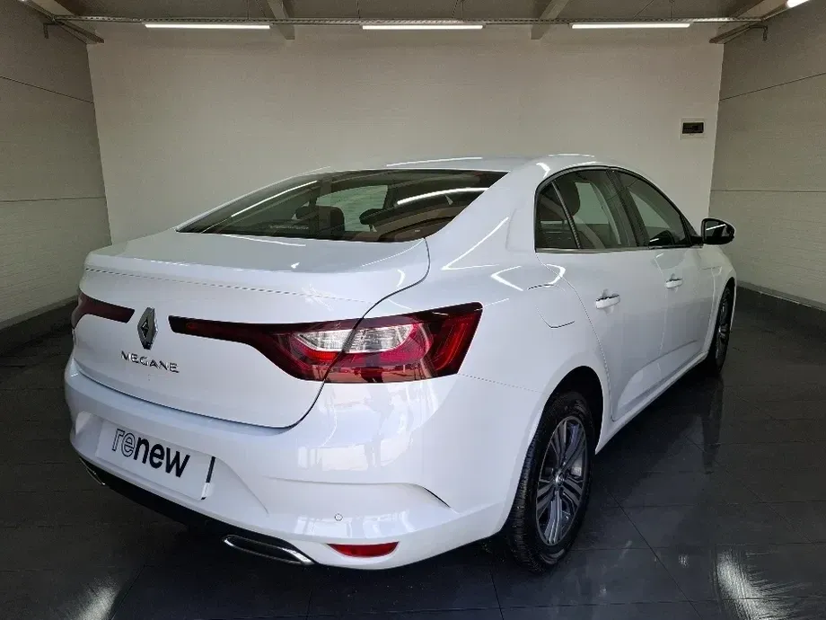 Renault Mégane IV TCE 140 Equilibre — imagine 2