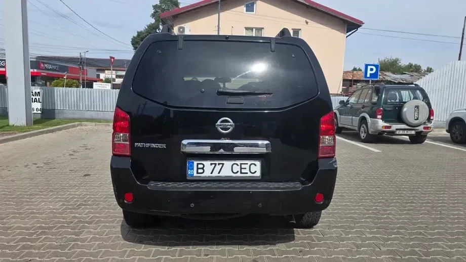 Nissan Pathfinder III 2.5 dCi LE — imagine 5