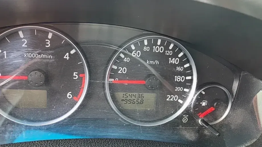 Nissan Pathfinder III 2.5 dCi LE — imagine 3