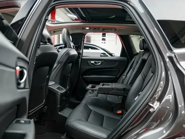 Volvo XC 60 II Recharge T6 Twin Engine eAWD Inscription Expression