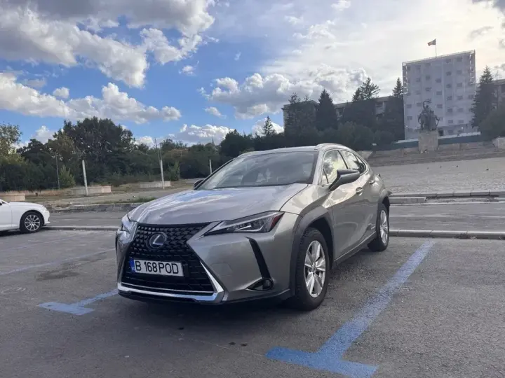 Lexus UX