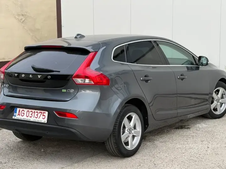 Volvo V40 II D2 ECO Kinetic