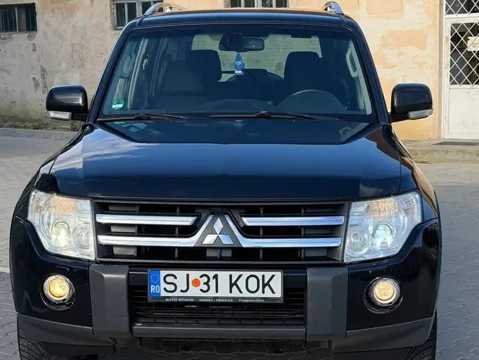 Mitsubishi Pajero IV LWB 3.2 DI-D Invite+ M/T