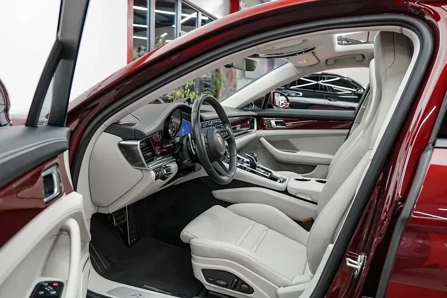 Porsche Panamera 4S E-Hybrid — imagine 4