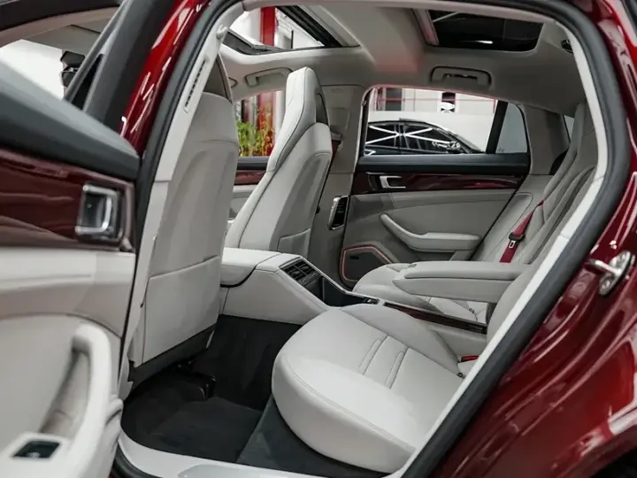 Porsche Panamera 4S E-Hybrid