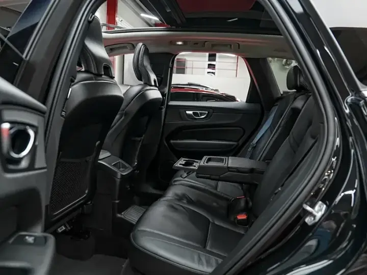 Volvo XC 60 II Recharge T6 Twin Engine eAWD Inscription Expression