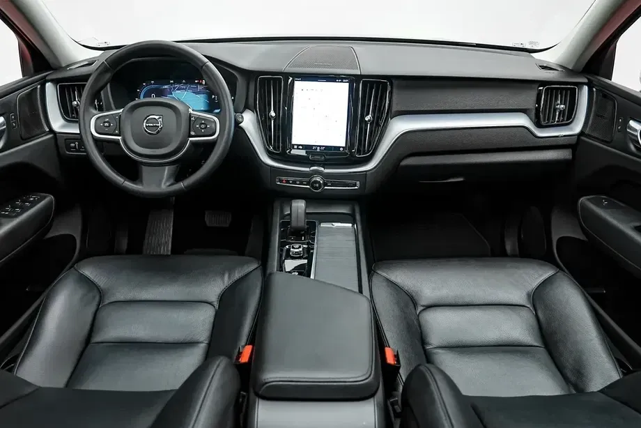 Volvo XC 60 II Recharge T6 Twin Engine eAWD Inscription Expression — imagine 2