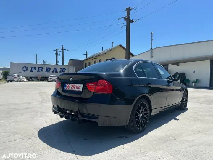 BMW Seria 3 E90/E91/E92/E93 [2005 - 2013] 320d