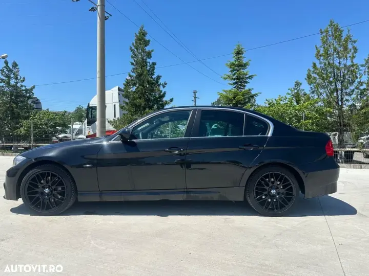 BMW Seria 3 E90/E91/E92/E93 [2005 - 2013] 320d