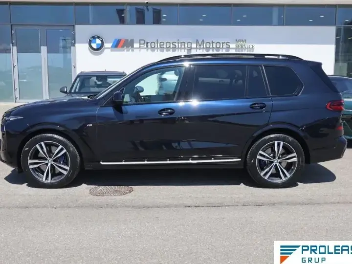 BMW X7 xDrive40i AT MHEV