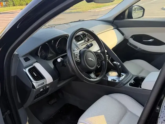 Jaguar E-Pace P200 AWD S