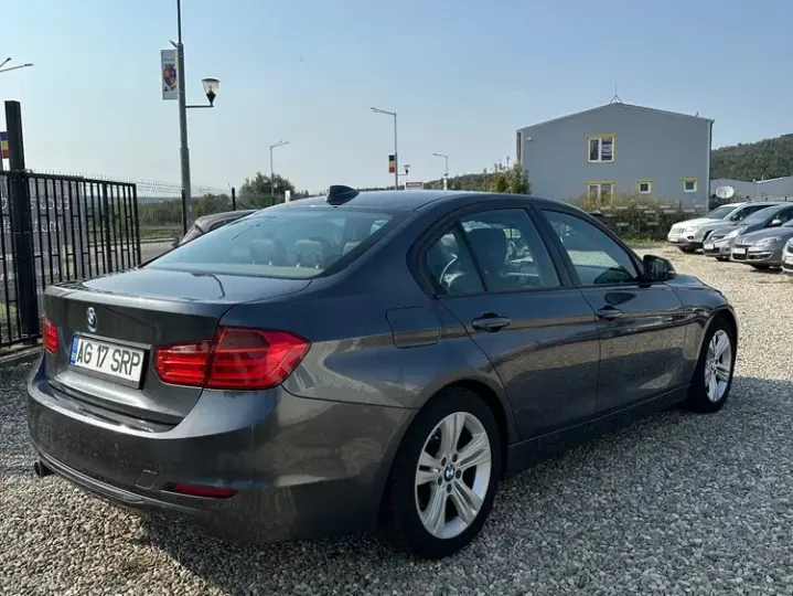 BMW Seria 3 F30/F31/F34 [2011 - 2019] 320d Sport-Aut. Luxury Line