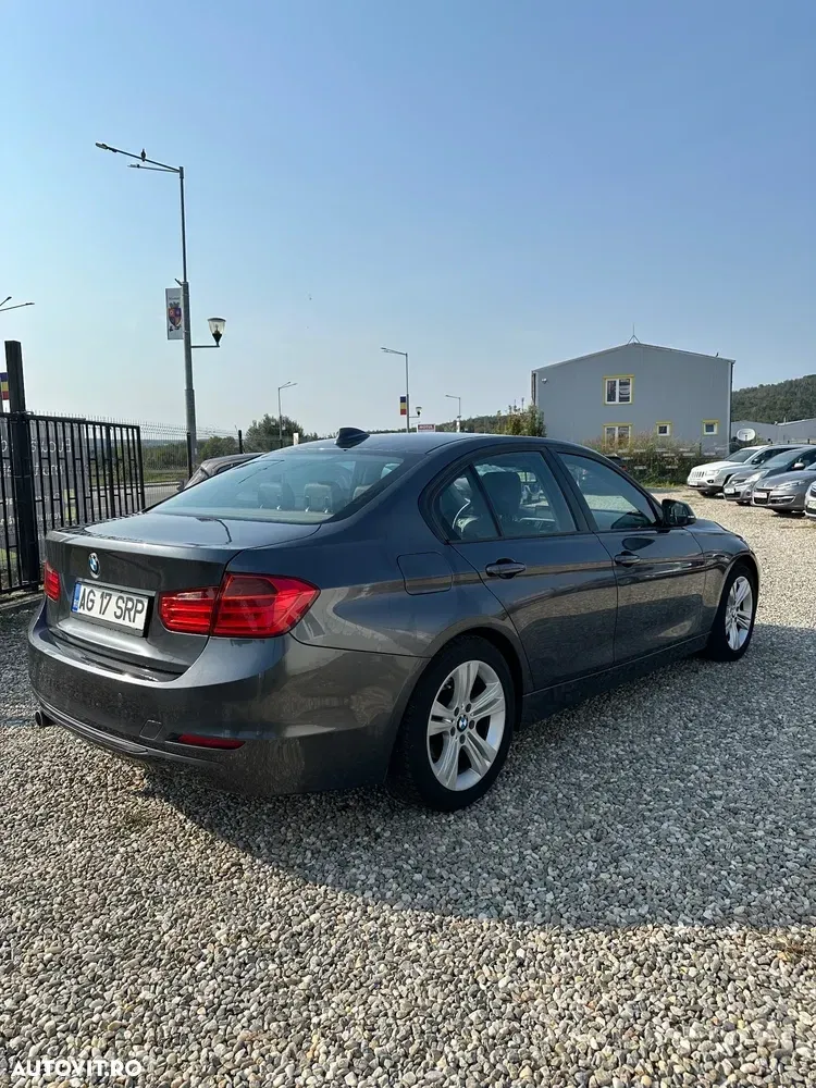 BMW Seria 3 F30/F31/F34 [2011 - 2019] 320d Sport-Aut. Luxury Line — imagine 4