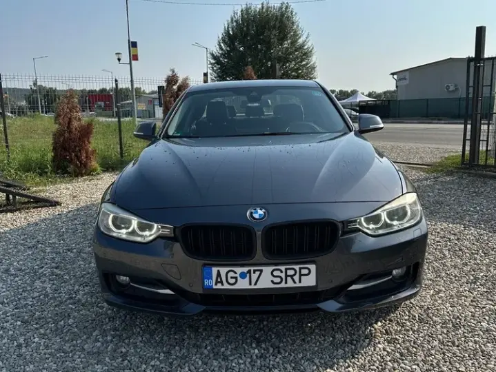 BMW Seria 3 F30/F31/F34 [2011 - 2019] 320d Sport-Aut. Luxury Line