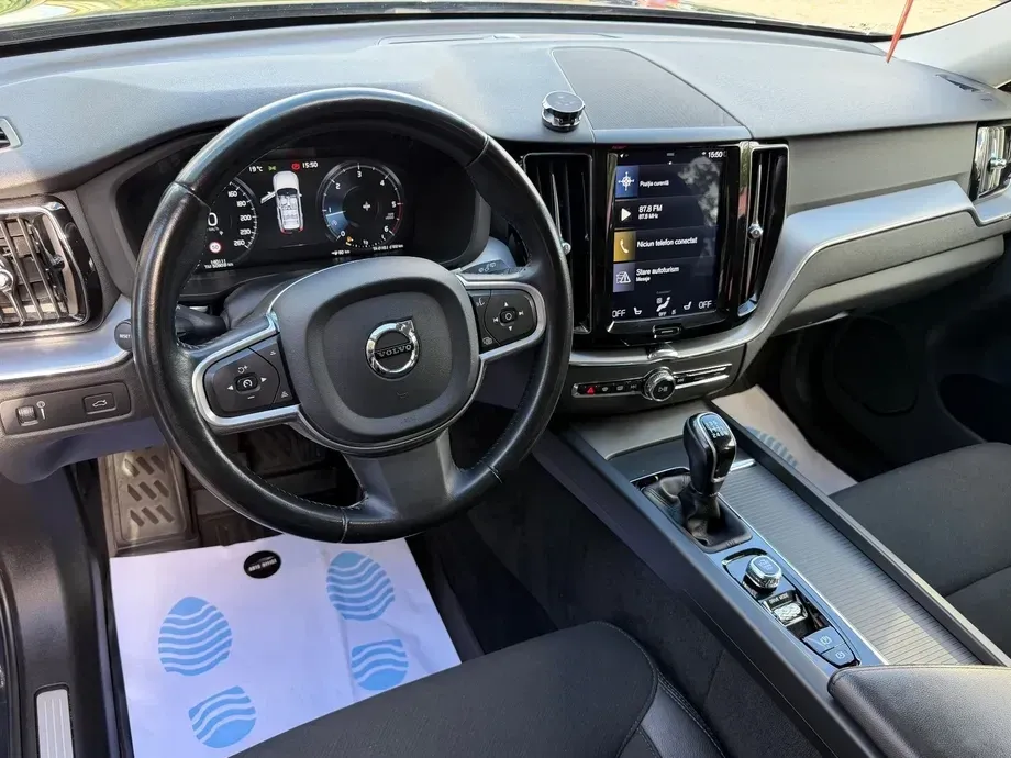 Volvo XC 60 D3 Momentum Pro — imagine 6