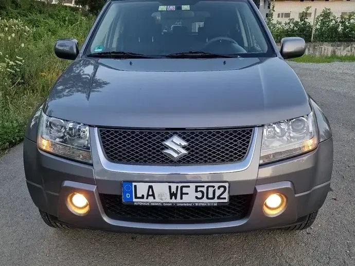 Suzuki Grand Vitara 1.9 DDiS Comfort DPF Family