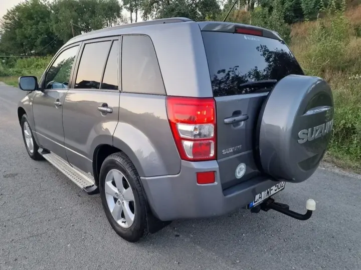 Suzuki Grand Vitara 1.9 DDiS Comfort DPF Family